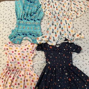 4-size 3/4 Dot Dot Smile twirly dresses